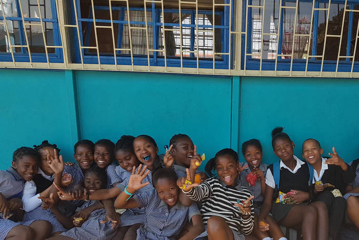 Unterrichte Kinder an einer Schule in Windhoek