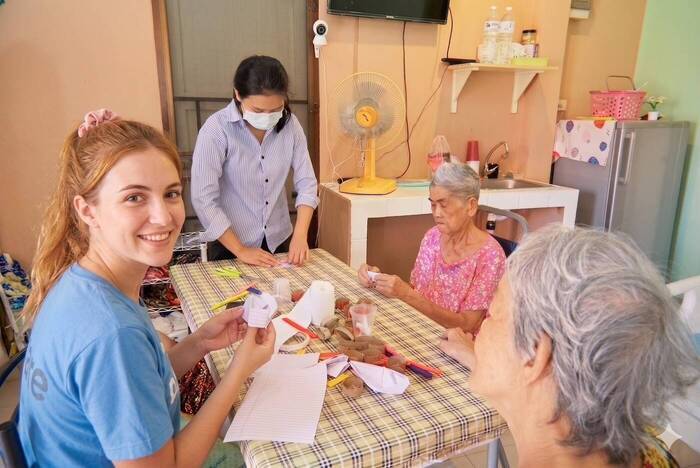 Freiwilligenarbeit im Seniorenheim