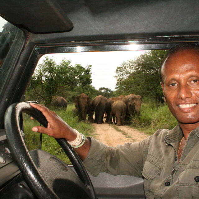 Portrait Team in Wasgamuwa, Sri Lanka